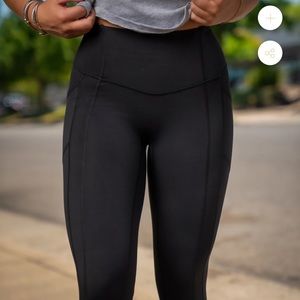 Till You Collapse Intensity Heart Booty Leggings - Black S